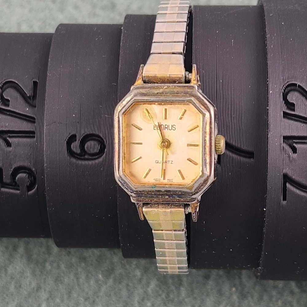 vintage benrus ladies octagonal watch Gold Tone Needs Battery Japan‎ Quartz